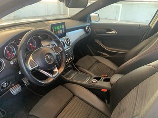 Mercedes-Benz GLA AMG Line BlackEdition TechoSolar