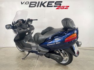 Suzuki Burgman 650