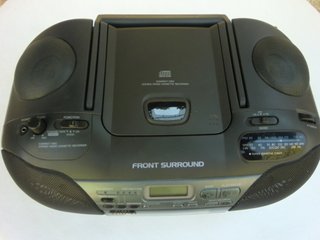 Radiocassette CD AIWA modelo NO. CSD-ES60K