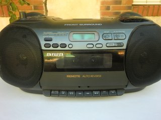 Radiocassette CD AIWA modelo NO. CSD-ES60K