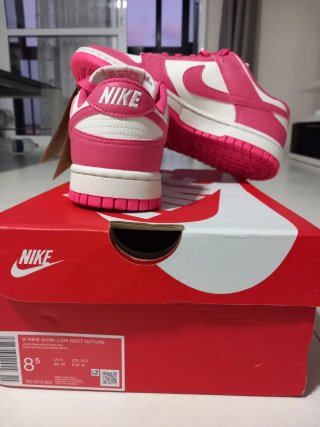 Nike Dunk Low Mujer Rosa y Blanco