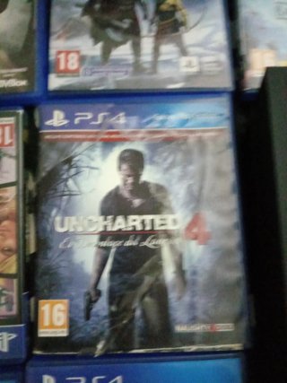 PS4 (PlayStation 4) con 7 giochi