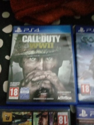 PS4 (PlayStation 4) con 7 giochi