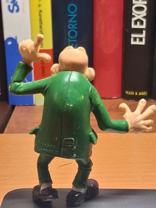 Figura PVC Profesor Bacterio
