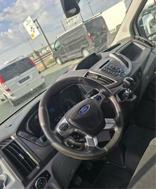Furgoneta Ford Transit