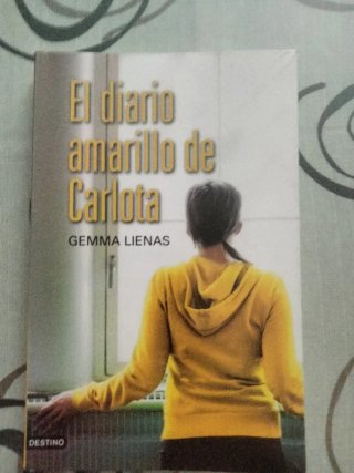 El diario amarillo de Carlota