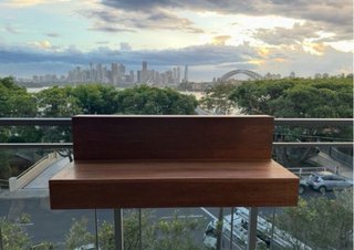 Mesas balcón de pino macizo a medida
