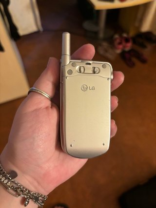 Cover Copri Batteria COME NUOVA Per Cellulari”LG”O