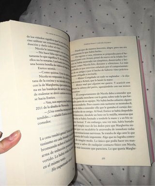 Libro el amor es un bocado de nata