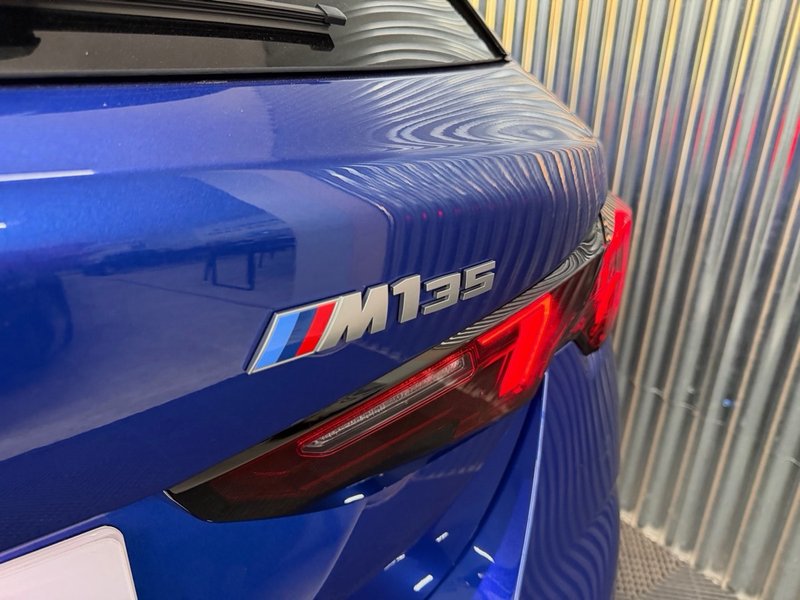 BMW Serie 1 M135 xDrive (F70) 2025, foto 30