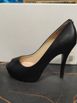 Zapatos Guess Tacón Peep Toe Negros