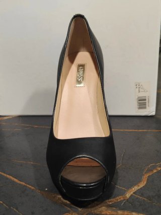 Zapatos Guess Tacón Peep Toe Negros