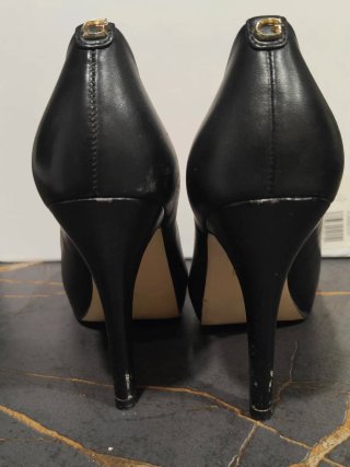 Zapatos Guess Tacón Peep Toe Negros