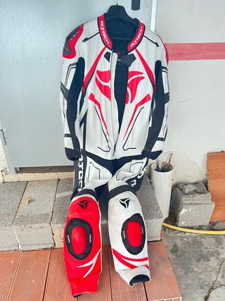 Mono de moto R-tech Talla 56 Blanco/Rojo