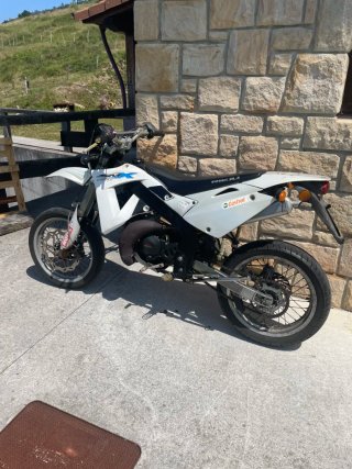 Rieju MRT Pro Enduro/Motocross Blanca y Dorada