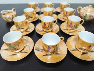 Serviço de Café - Porcelana Japonesa (12 Chávenas)