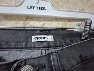 Vaquero gris Noon con rayos, talla 32
