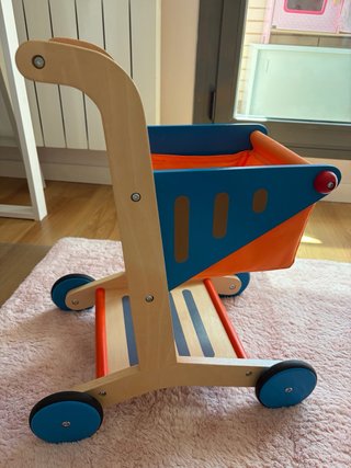 Carrito de compra Hape madera y tela