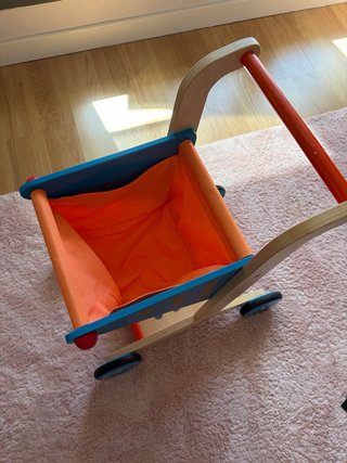 Carrito de compra Hape madera y tela