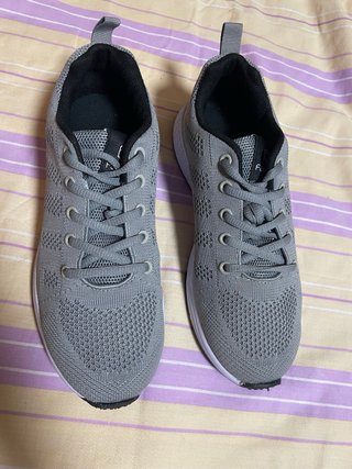 Zapatillas deportivas grises