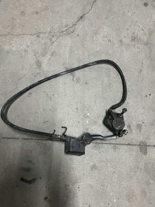 Bomba y pinza freno delantero Puch