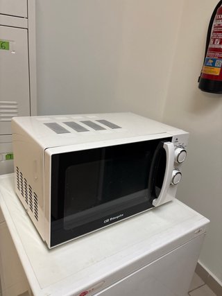 Microondas blanco