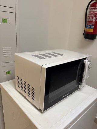 Microondas blanco