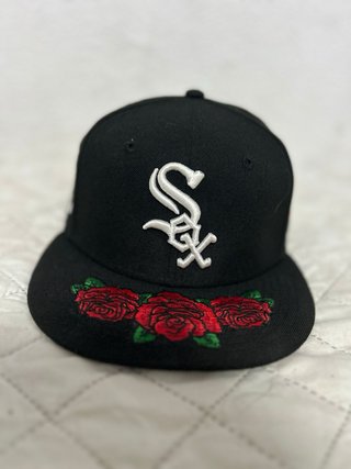 Gorra New Era Negra con Rosas Rojas