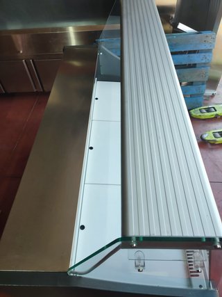 Vetrina refrigerata per salumeria/macelleria