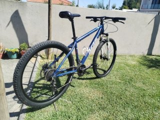 Bicicleta Berg Trail Rokt Aro 27.5 T M