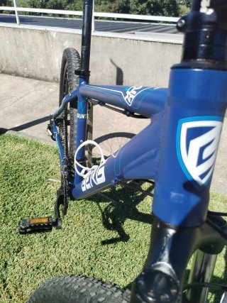 Bicicleta Berg Trail Rokt Aro 27.5 T M