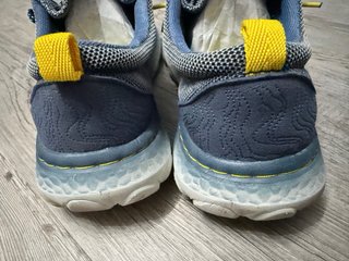 Zapatos Jeep Gris/azulado y Amarillo
