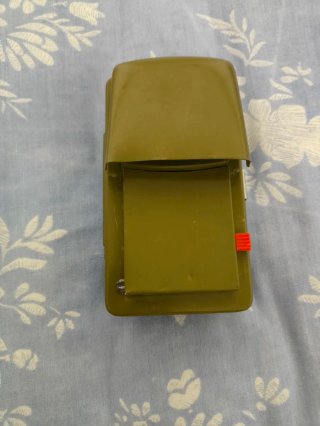 Linterna militar táctica de petaca vintage verde