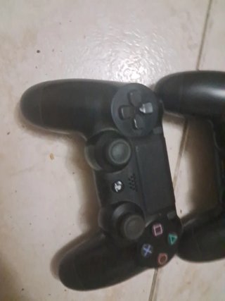 PS4 Slim Nera Completa con 2 Controller e Cavi