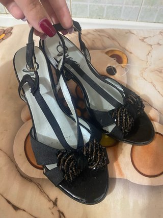Scarpe eleganti con tacco nere