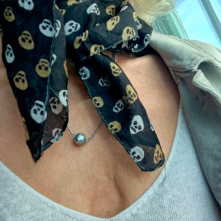 Bandana in seta con stampa teschio