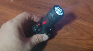 Linterna/Laser Táctica X400 Ultra