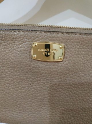 Monedero Michael Kors Beige con Pulsera