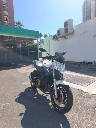YAMAHA XJ6