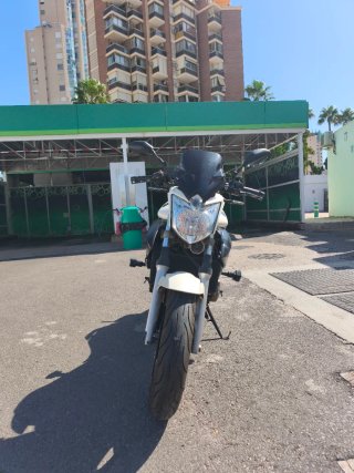 YAMAHA XJ6