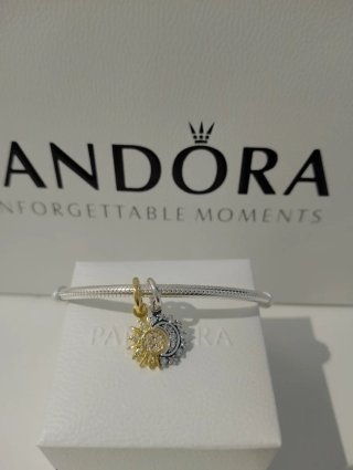 Charm Pandora Sol y Luna