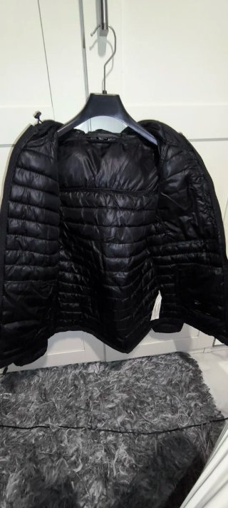 Chaqueta niño Berskha negra T-S