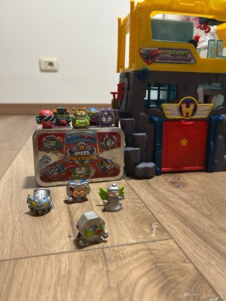 Zuperthings Set de Juego y Figuras