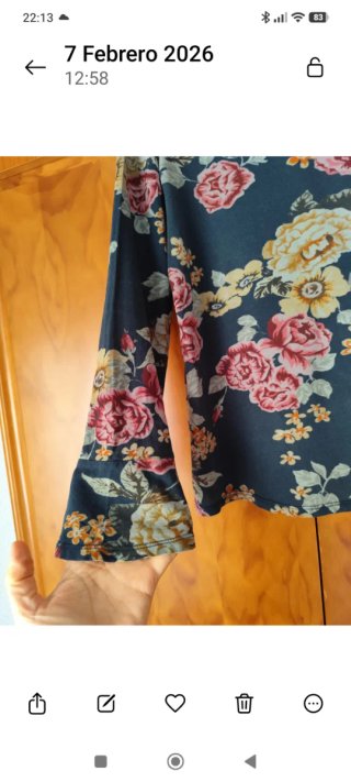 Yerse Blusa floral manga larga