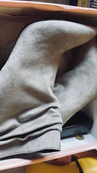 Botas grises de tacón