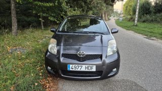 Toyota Yaris 2011