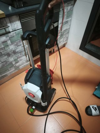 Maquina hidrolimpiadora y accesorios