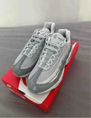 Nike Air Max 95 Gris y Blanco