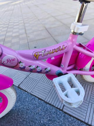 Bicicleta infantil rosa Flowers