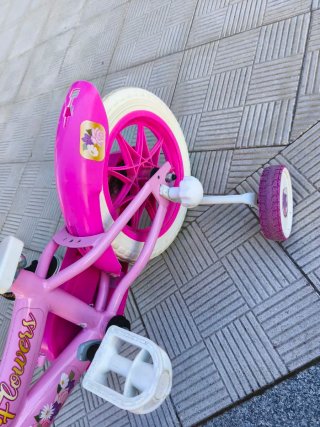 Bicicleta infantil rosa Flowers